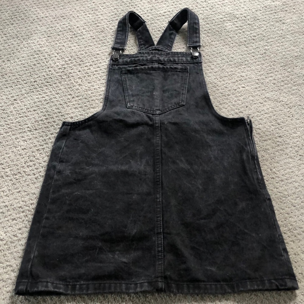 Black jumper